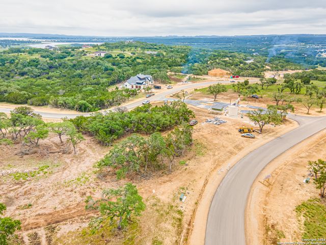1806 Paradise Pkwy, Canyon Lake, TX 78133