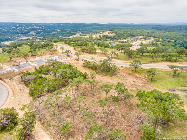 1806 Paradise Pkwy, Canyon Lake, TX 78133