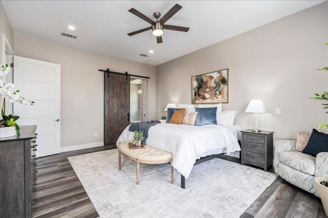 714 Matern DR, Horseshoe Bay, TX 78657