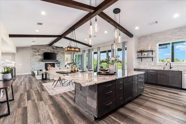 714 Matern DR, Horseshoe Bay, TX 78657