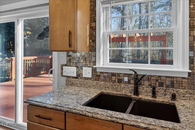 234 Bradford Lane, Bristol, TN 37620