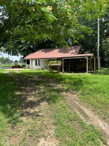 1608 Mclain Street, Newport, AR 72112