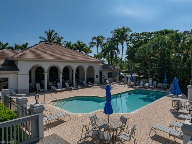 5610 Cape Harbour DR 201, Cape Coral, FL 33914