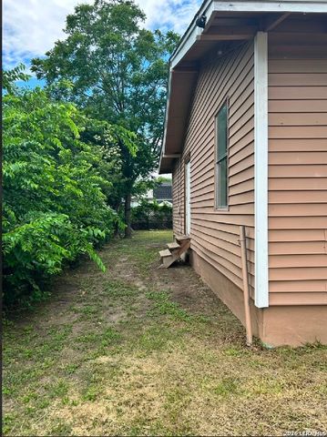 3115 MARS ST, San Antonio, TX 78226