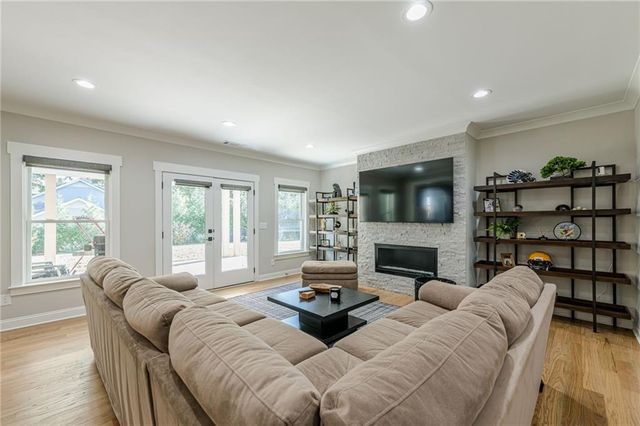 730 Summit Terrace NE, Marietta, GA 30068