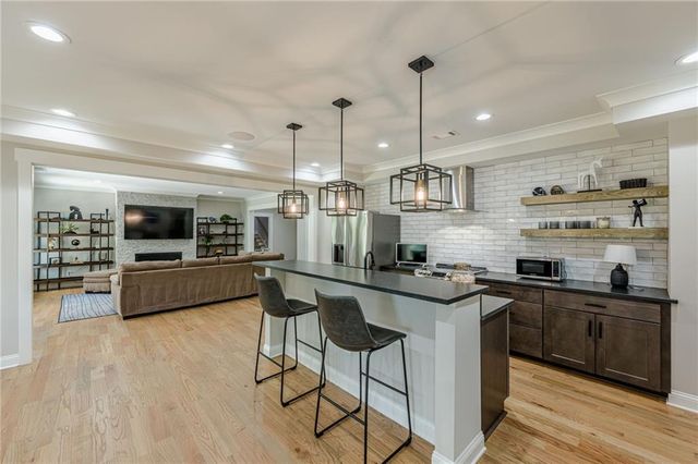 730 Summit Terrace NE, Marietta, GA 30068