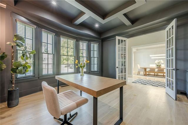 730 Summit Terrace NE, Marietta, GA 30068