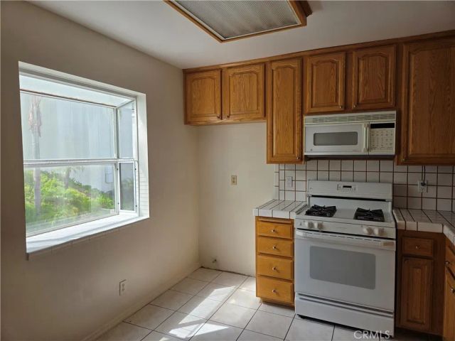 7908 Via Magdalena, Burbank, CA 91504