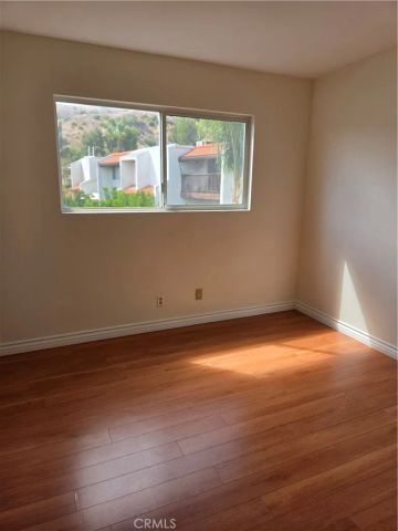 7908 Via Magdalena, Burbank, CA 91504