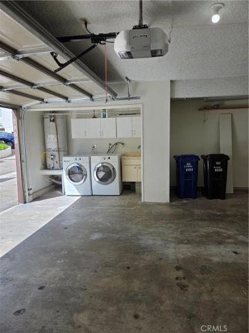 7908 Via Magdalena, Burbank, CA 91504