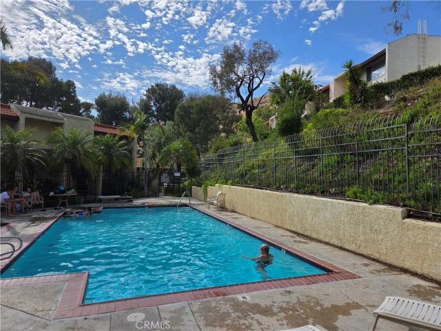 7908 Via Magdalena, Burbank, CA 91504