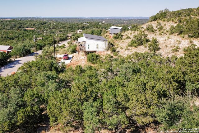 354 Ledgeview Drive, Canyon Lake, TX 78133