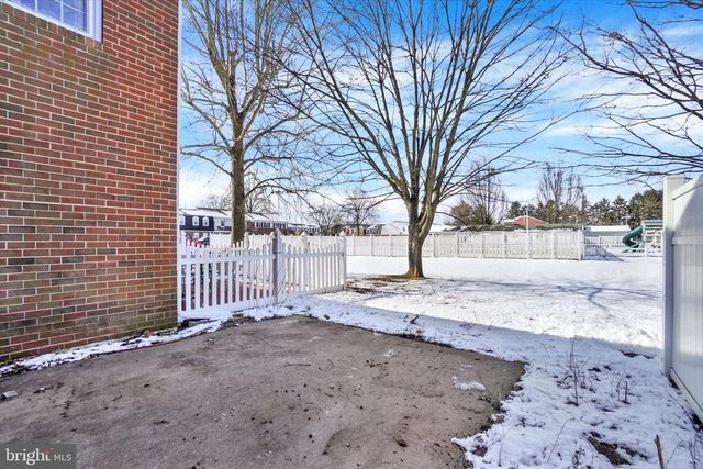 765 COLONY DR, York, PA 17404