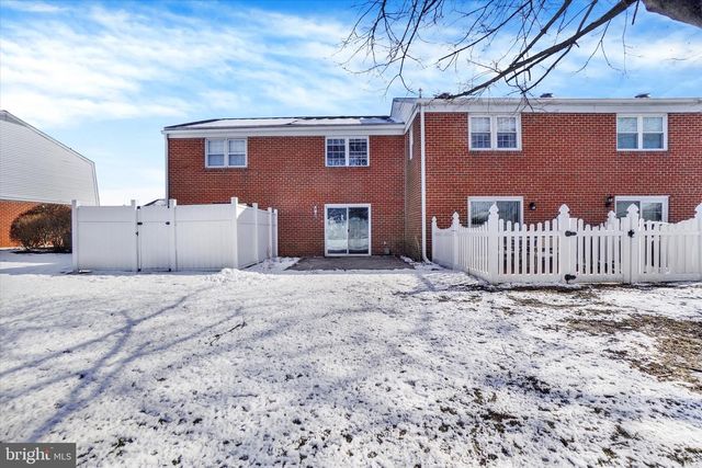 765 COLONY DR, York, PA 17404