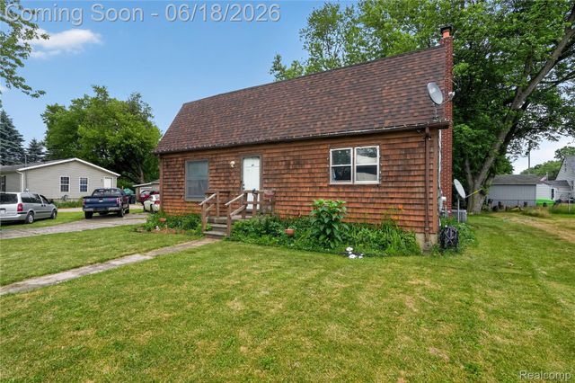 3818 N Averill Avenue, Flint, MI 48506
