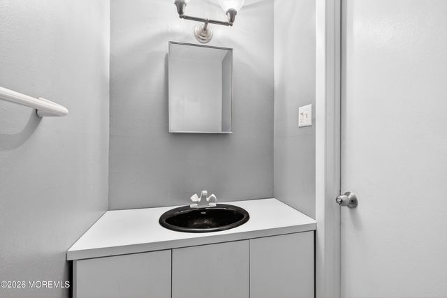 525 Fairfield Road, East Windsor, NJ 08520