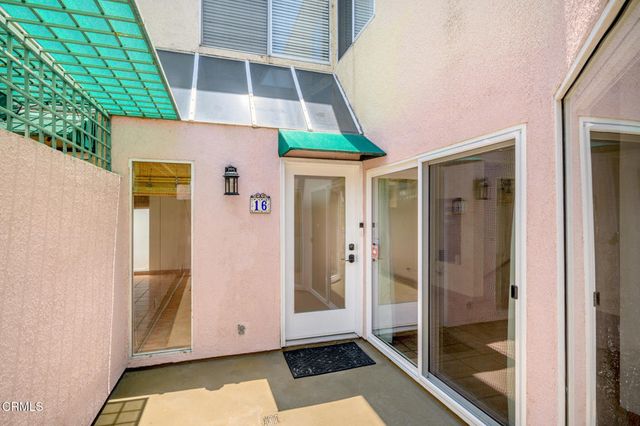 400 Monterey Road 16, Glendale, CA 91206