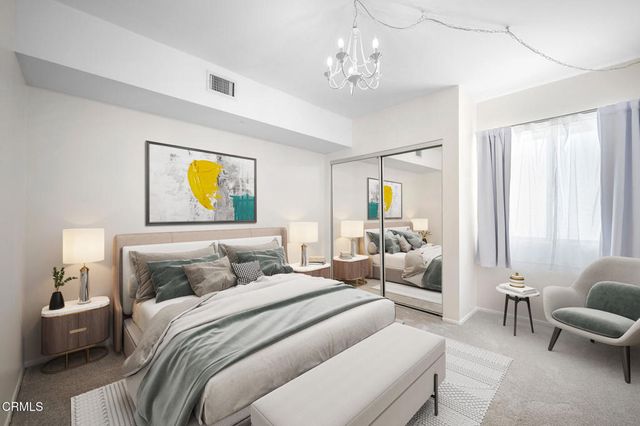 400 Monterey Road 16, Glendale, CA 91206