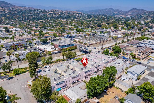 400 Monterey Road 16, Glendale, CA 91206