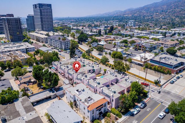 400 Monterey Road 16, Glendale, CA 91206