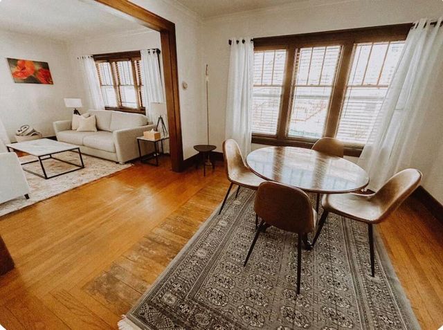 213 Clinton Avenue, Grand Haven City, MI 49417