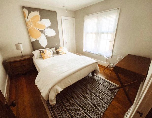 213 Clinton Avenue, Grand Haven City, MI 49417