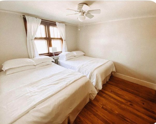 213 Clinton Avenue, Grand Haven City, MI 49417