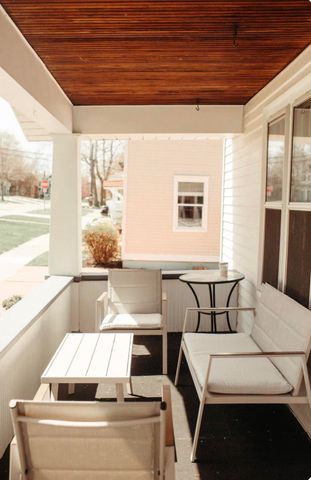 213 Clinton Avenue, Grand Haven City, MI 49417