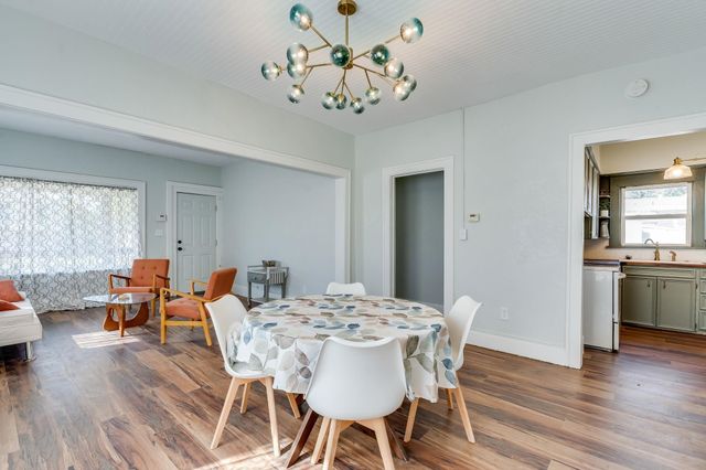 1944 Broadway Ave, Wichita, KS 67211