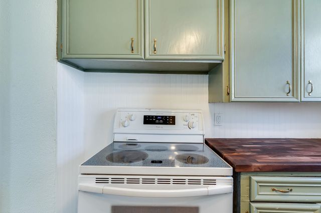 1944 Broadway Ave, Wichita, KS 67211