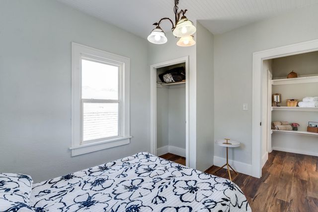 1944 Broadway Ave, Wichita, KS 67211