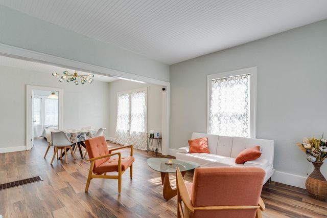 1944 Broadway Ave, Wichita, KS 67211