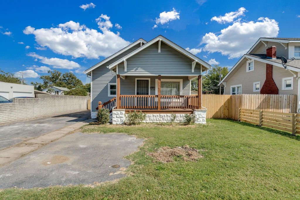 1944 Broadway Ave, Wichita, KS 67211