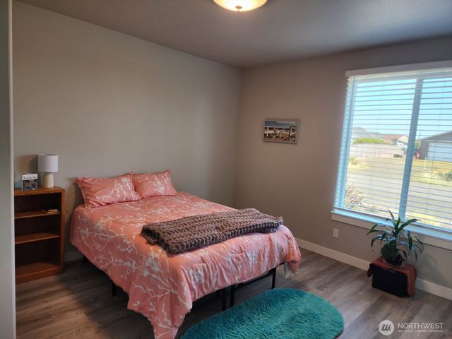 1269 Storm King Avenue SW, Ocean Shores, WA 98569