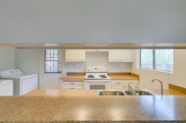 427 South Tonopah Drive, Las Vegas, NV 89106