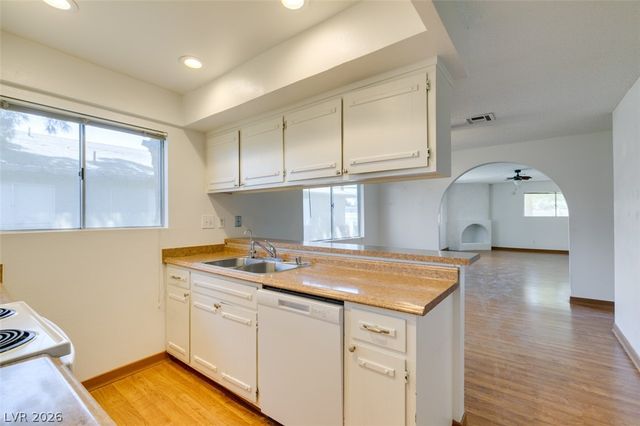 427 South Tonopah Drive, Las Vegas, NV 89106