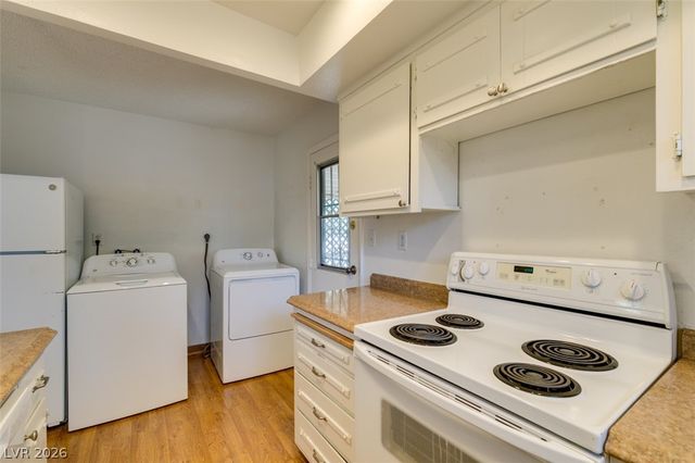 427 South Tonopah Drive, Las Vegas, NV 89106