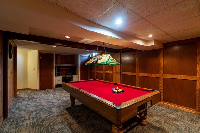 8850 W Lake Pointe CIRCLE, Franklin, WI 53132