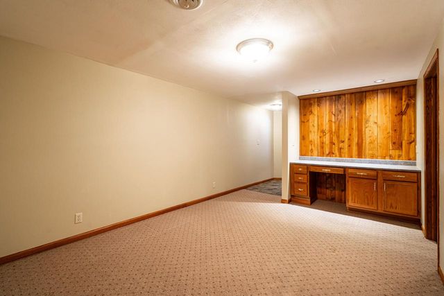 8850 W Lake Pointe CIRCLE, Franklin, WI 53132