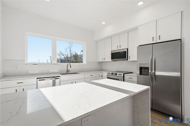 608 Decatur St, Richmond, VA 23224