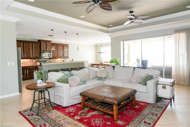 2604 Stonyhill CT, Cape Coral, FL 33991