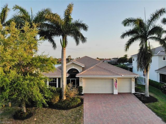 2604 Stonyhill CT, Cape Coral, FL 33991