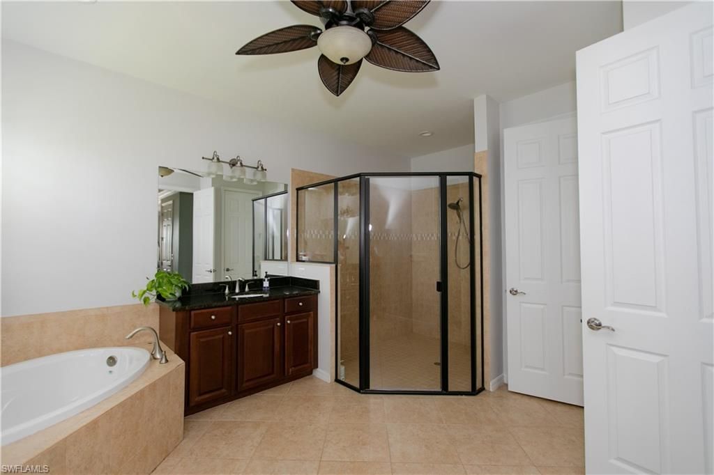 Image 28 of property listing at 2604 Stonyhill CT, Cape Coral, FL 33991