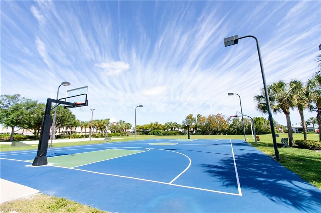 Image 42 of property listing at 2604 Stonyhill CT, Cape Coral, FL 33991