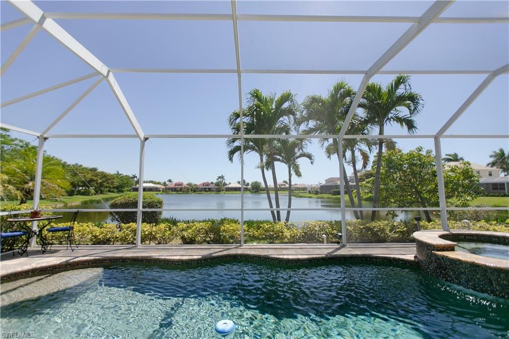 Image 5 of property listing at 2604 Stonyhill CT, Cape Coral, FL 33991