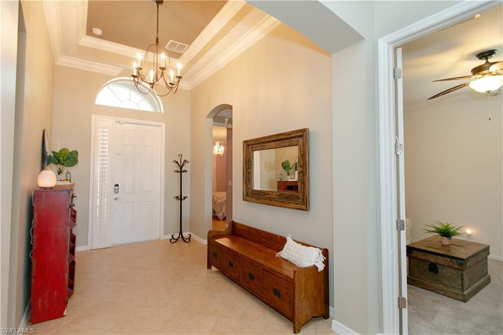 Image 8 of property listing at 2604 Stonyhill CT, Cape Coral, FL 33991