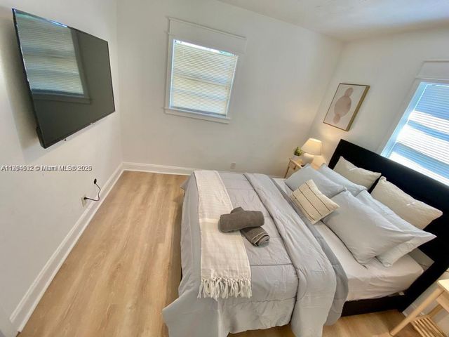 2206 N 26th Ave 2206, Hollywood, FL 33020