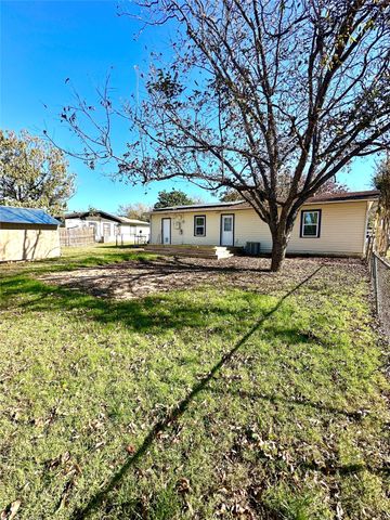 624 Browning Drive, Arlington, TX 76010