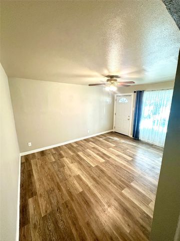 624 Browning Drive, Arlington, TX 76010