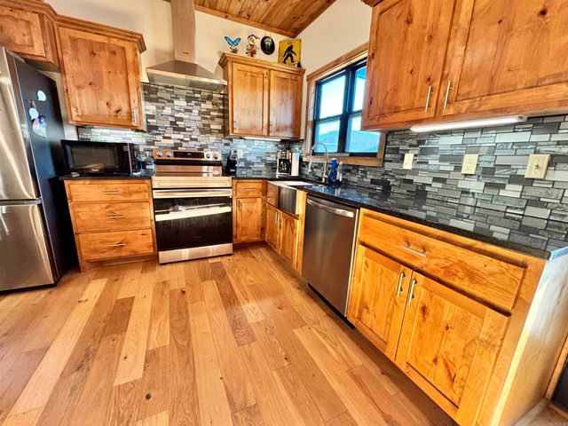 3780 River Road, Guion, AR 72540